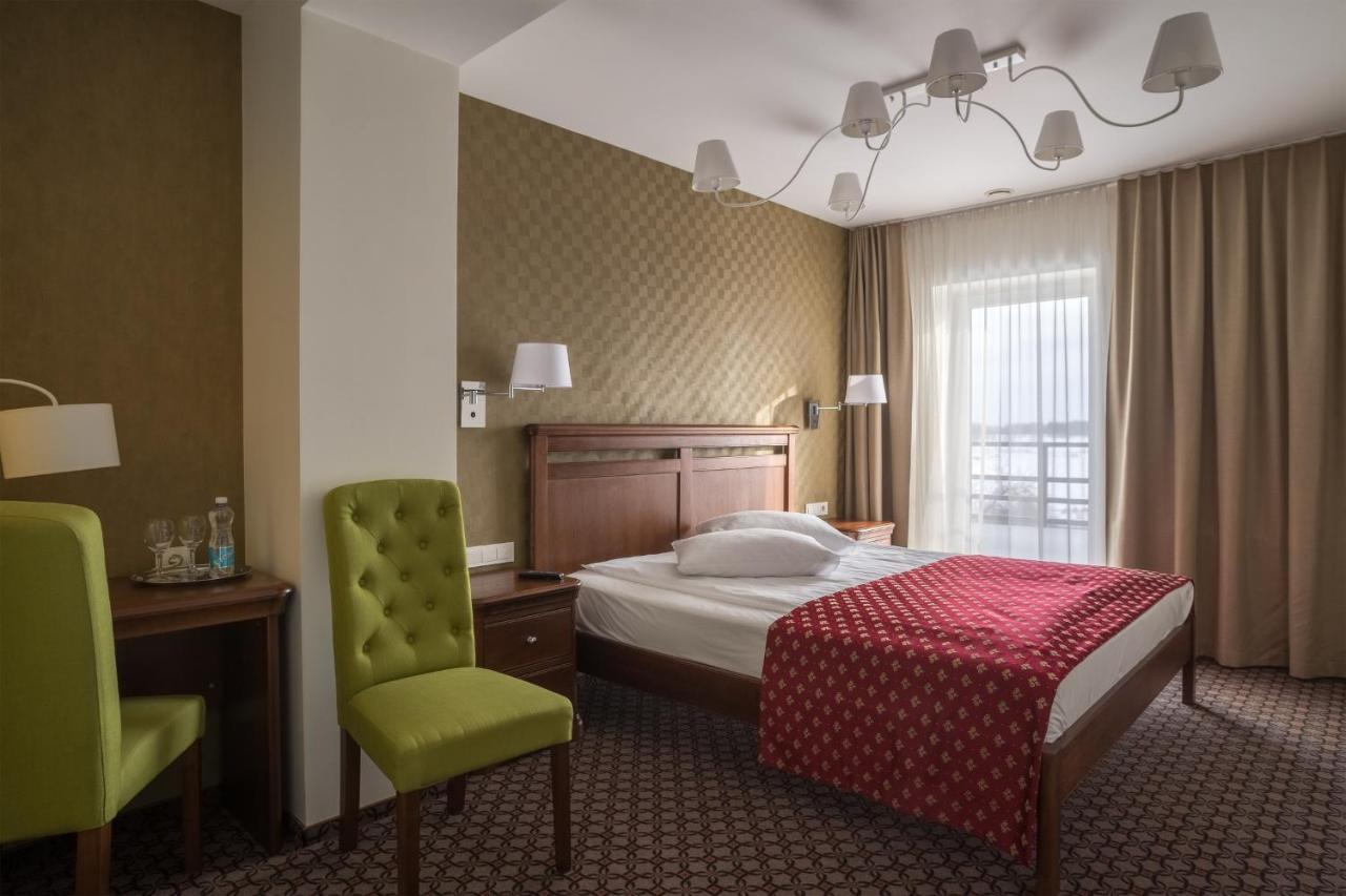 Hotel Sinchronas Telšiai 外观 照片