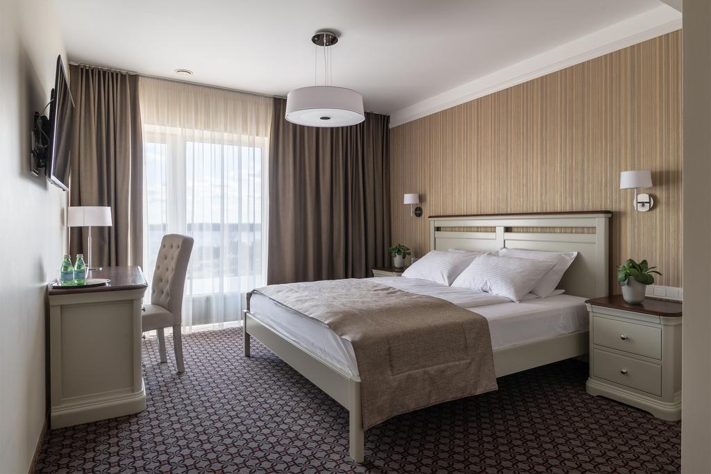 Hotel Sinchronas Telšiai 外观 照片