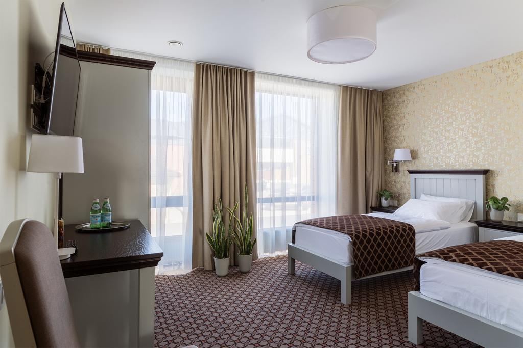 Hotel Sinchronas Telšiai 外观 照片